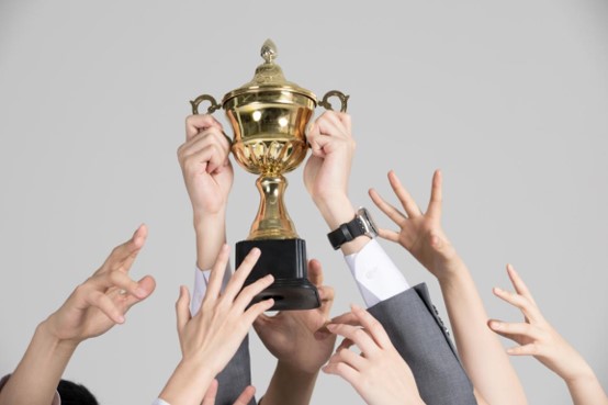 注冊(cè)商標(biāo)需要工商局認(rèn)可，品牌定位卻需要消費(fèi)者認(rèn)可。品牌管家石特，三個(gè)定位方法清晰品牌定位。