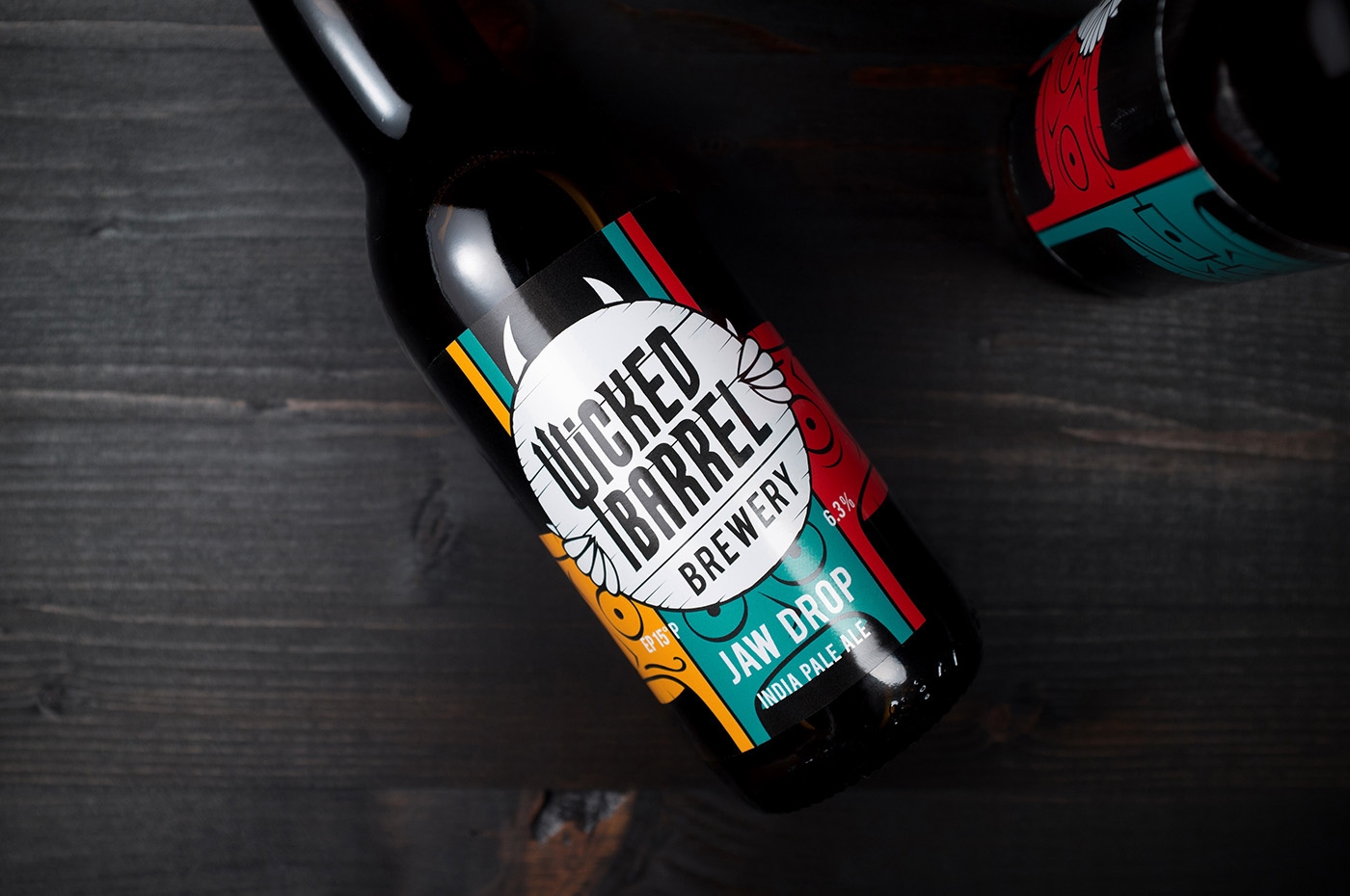 邪惡的啤酒包裝設(shè)計(jì)，喝了會(huì)掉下巴哦