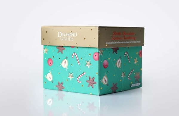 巧克力盒化身圣誕樹！包裝結構創意為顧客帶來的驚喜體驗